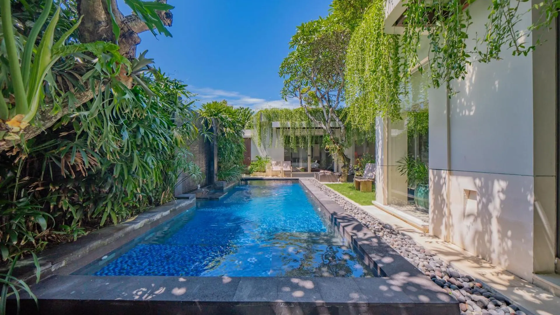 Kedonganan Beach Villas Джимбаран
