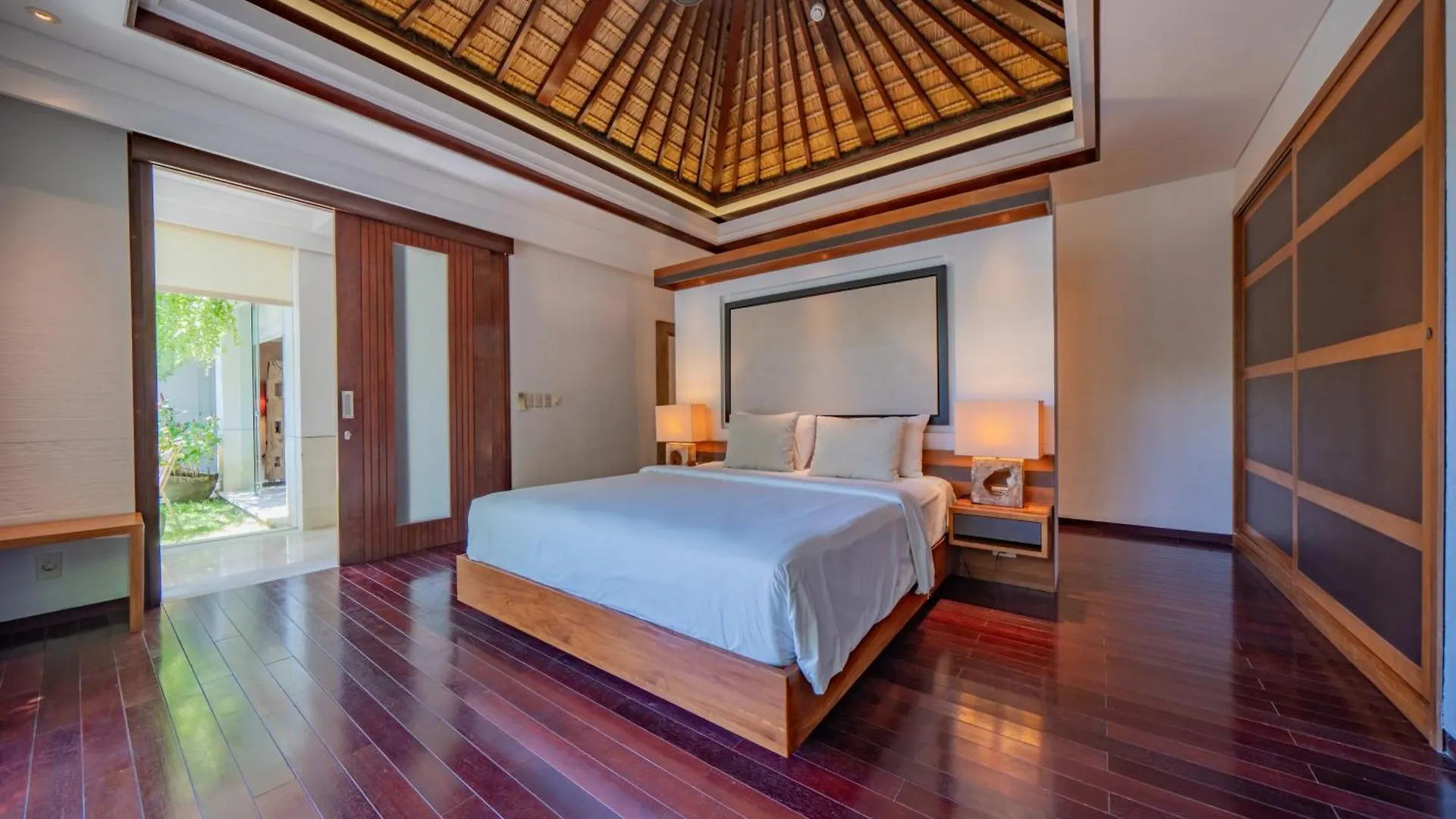 Kedonganan Beach Villas Джимбаран